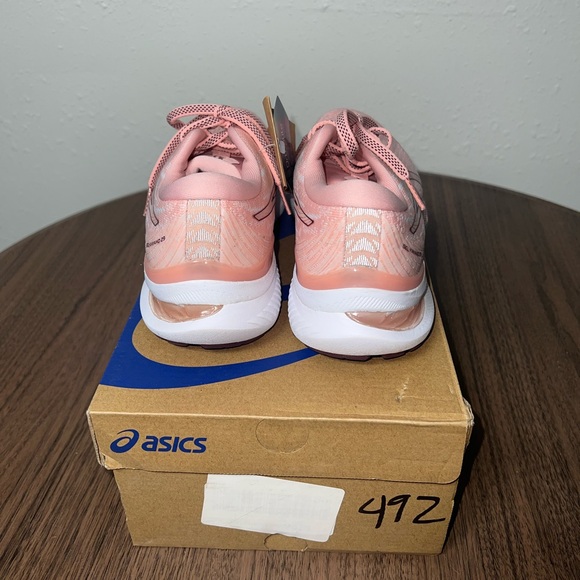 New with Box Asics GEL-KAYANO 29 Women Running Shoes‎ Size 6.5 - Picture 5 of 6